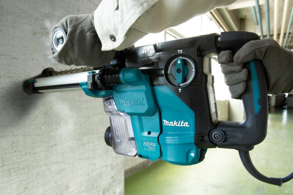 Перфоратор Makita HR3011FCJ патрон:SDS-plus уд.:3.9Дж 1050Вт (кейс в комплекте) Перфоратор Makita HR3011FCJ патрон:SDS-plus уд.:3.9Дж 1050Вт (кейс в комплекте)