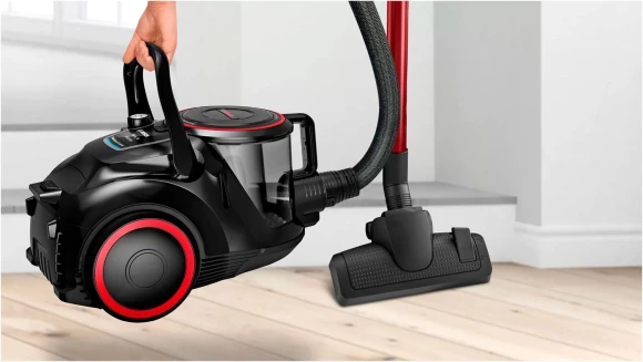 Пылесос Bosch BGS41POW1 700Вт черный/красный Пылесос Bosch BGS41POW1 700Вт черный/красный