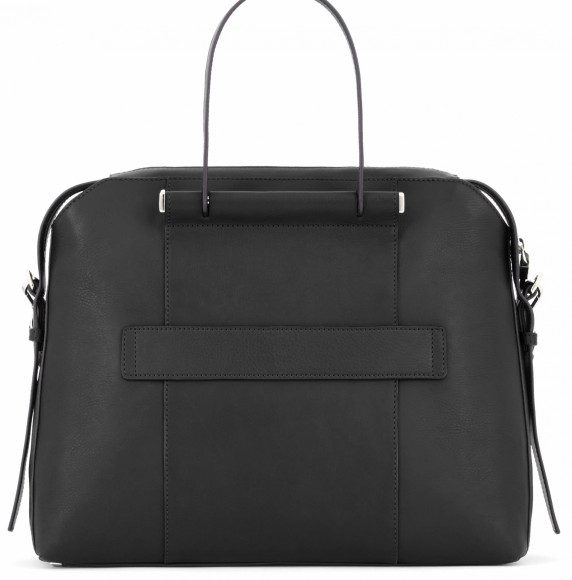 Сумка женская Piquadro Circle CA4577W92/N с отделением для ноутбука 14" черная натур.кожа Сумка женская Piquadro Circle CA4577W92/N с отделением для ноутбука 14" черная натур.кожа