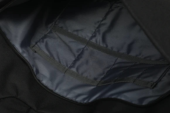 Сумка для ноутбука 17.3" Continent CC-018 черный нейлон/полиэстер (CC-018 BK) Сумка для ноутбука 17.3" Continent CC-018 черный нейлон/полиэстер (CC-018 BK)