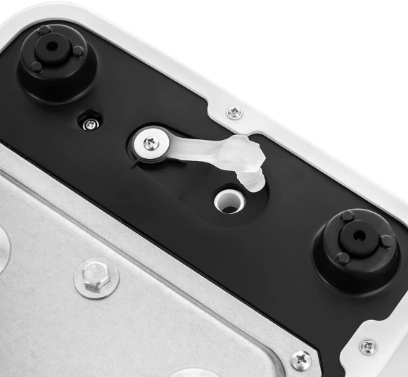 Ледогенератор Kitfort КТ-1816 120Вт 1500мл. белый Ледогенератор Kitfort КТ-1816 120Вт 1500мл. белый