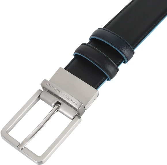 Ремень мужской Piquadro Blue Square CU2619B2/NBLU2 127х3.5см черный/темно-синий натур.кожа Ремень мужской Piquadro Blue Square CU2619B2/NBLU2 127х3.5см черный/темно-синий натур.кожа