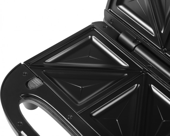 Вафельница Kitfort КТ-1660 700Вт черный/серебристый Вафельница Kitfort КТ-1660 700Вт черный/серебристый