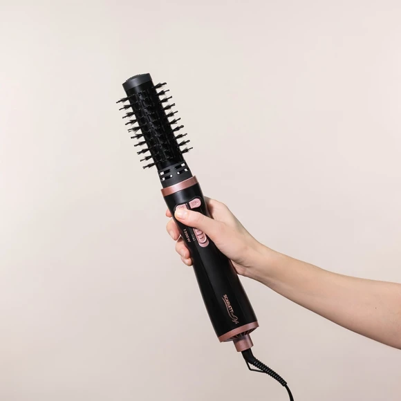 Фен-щетка Scarlett SC-HAS73I21 1200Вт черный Фен-щетка Scarlett SC-HAS73I21 1200Вт черный