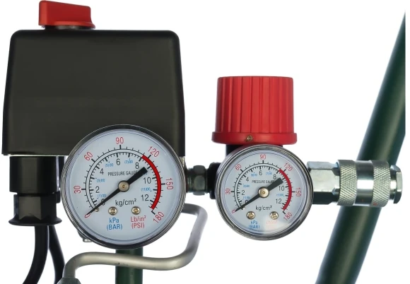 Компрессор поршневой Metabo Basic 250-50 W масляный 110л/мин 50л 1500Вт зеленый Компрессор поршневой Metabo Basic 250-50 W масляный 110л/мин 50л 1500Вт зеленый