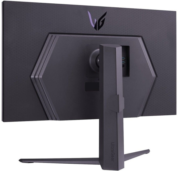 Монитор LG 31.5" UltraGear 32GQ950-B черный IPS LED 16:9 HDMI матовая HAS Piv 450cd 178гр/178гр 3840x2160 144Hz FreeSync Premium Pro DP 4K USB 11.6кг