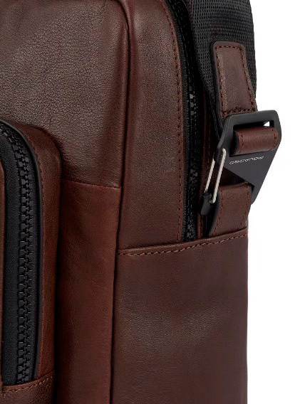Деловая сумка Piquadro Harper CA4027AP/TM с отделением для ноутбука 15.6" темно-коричневая натур.кожа