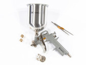 Краскораспылитель Matrix 57315 230л/мин соп.:1.8мм бак:1л серебристый