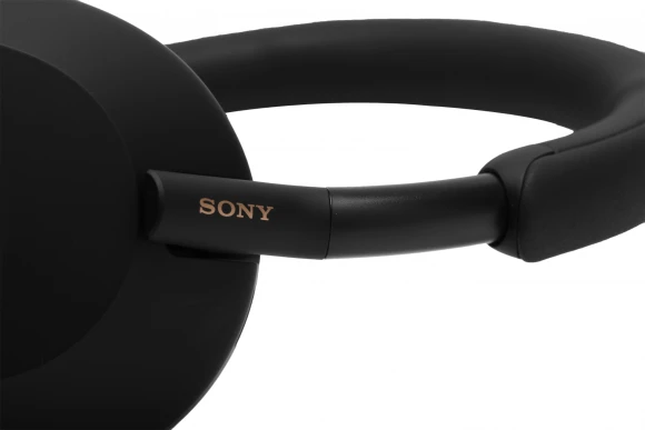 Гарнитура мониторные Sony WH-1000XM5 1.2м черный беспроводные bluetooth оголовье (WH-1000XM5/B) Гарнитура мониторные Sony WH-1000XM5 1.2м черный беспроводные bluetooth оголовье (WH-1000XM5/B)