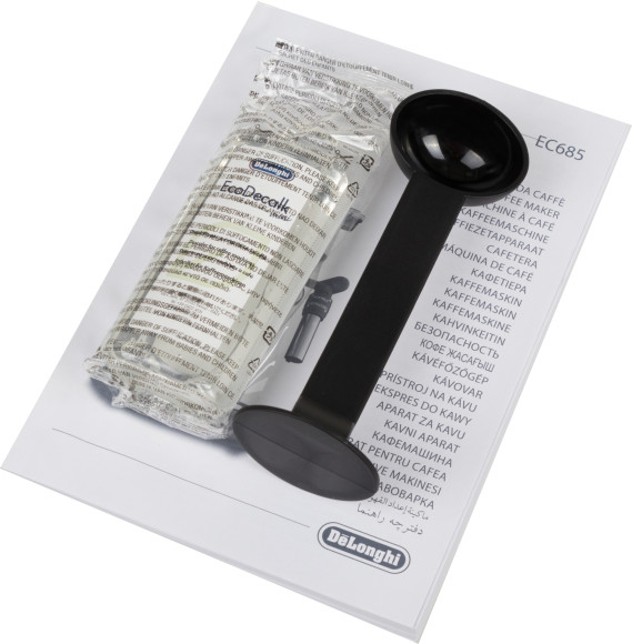 Кофеварка рожковая Delonghi EC685.W 1350Вт белый