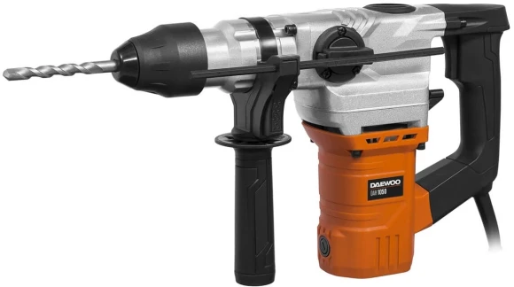 Перфоратор Daewoo DAH 820 патрон:SDS-plus уд.:3Дж 820Вт (кейс в комплекте)