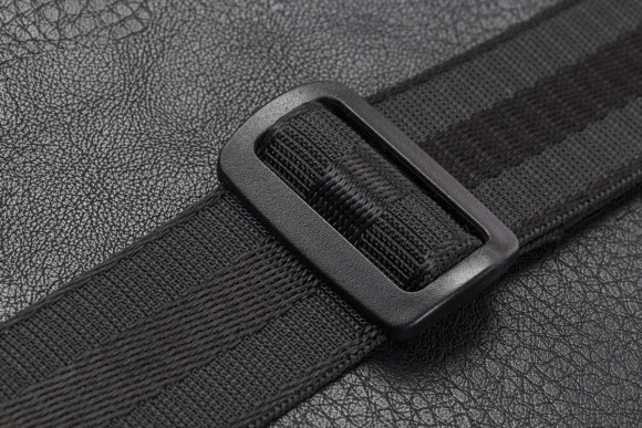 Сумка для ноутбука 15.6" Riva 8930 черный искус.кожа (8930 BLACK) Сумка для ноутбука 15.6" Riva 8930 черный искус.кожа (8930 BLACK)