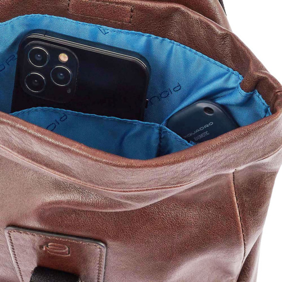 Рюкзак слинг Piquadro Harper CA5678AP/TM темно-коричневый кожа Рюкзак слинг Piquadro Harper CA5678AP/TM темно-коричневый кожа