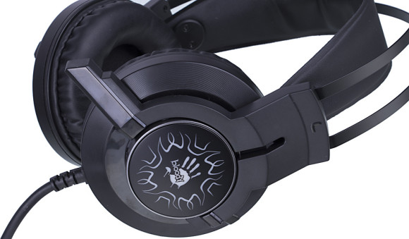 Наушники с микрофоном A4Tech Bloody J437 черный 1.8м мониторные USB оголовье (J437)