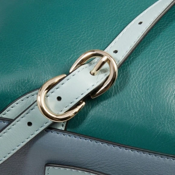 Рюкзак женский Piquadro Circle CA5566W92/OTAV бирюзовый/голубой кожа