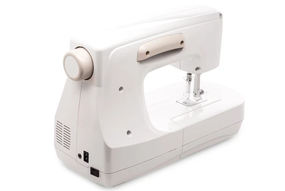 Иглопробивная машина Merrylock 015 белый