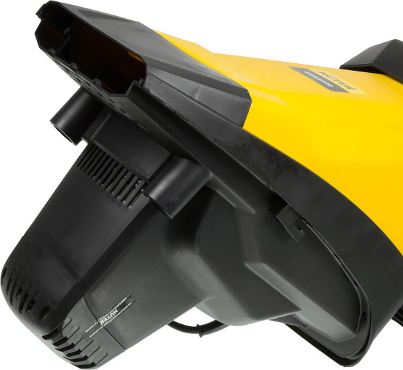 Садовый измельчитель Huter ESH-2500 2500Вт 4600об/мин Садовый измельчитель Huter ESH-2500 2500Вт 4600об/мин