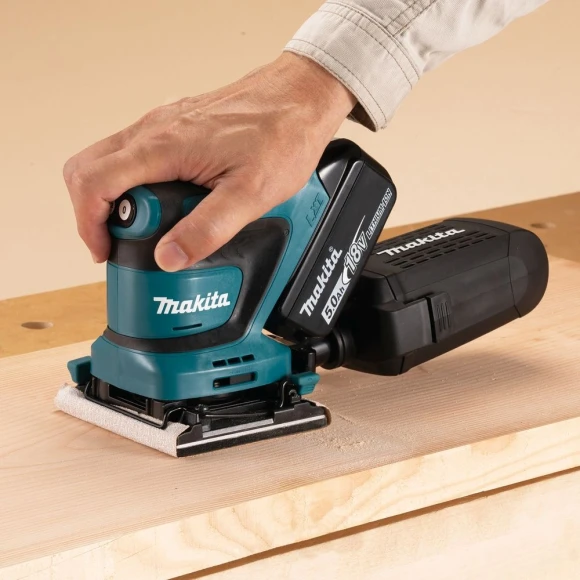 Вибро шлифовальная машина Makita DBO480Z 210Вт Вибро шлифовальная машина Makita DBO480Z 210Вт