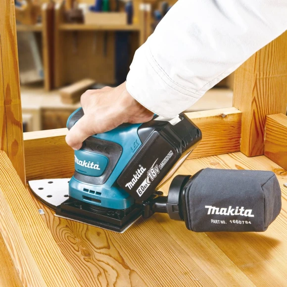 Вибро шлифовальная машина Makita DBO480Z 210Вт Вибро шлифовальная машина Makita DBO480Z 210Вт