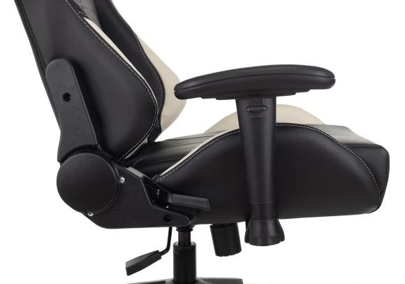 Кресло игровое Zombie VIKING 5 AERO черный/белый экокожа с подголов. крестов. пластик