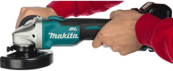 Углошлифовальная машина Makita DGA504RF 8500об/мин рез.шпин.:M14 d=125мм жестк.кейс