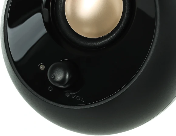 Колонки Creative PEBBLE PLUS 2.1 черный 8Вт