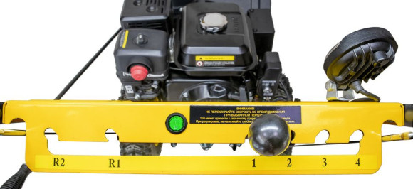 Снегоуборщик бензин. Huter SGC 4000B 7л.с. Снегоуборщик бензин. Huter SGC 4000B 7л.с.