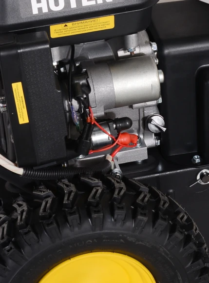 Снегоуборщик бензин. Huter SGC 4000B 7л.с. Снегоуборщик бензин. Huter SGC 4000B 7л.с.