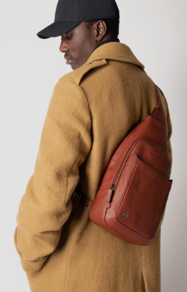 Рюкзак слинг Piquadro Black Square CA4827B3/CU светло-коричневый кожа Рюкзак слинг Piquadro Black Square CA4827B3/CU светло-коричневый кожа