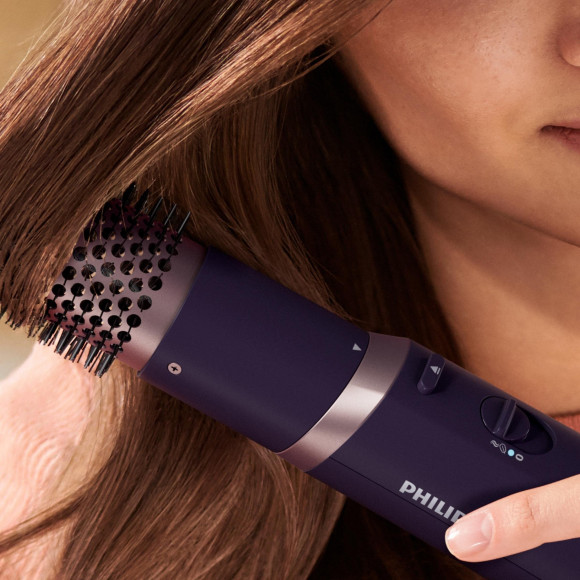Фен-щетка Philips BHA313/00 800Вт фиолетовый