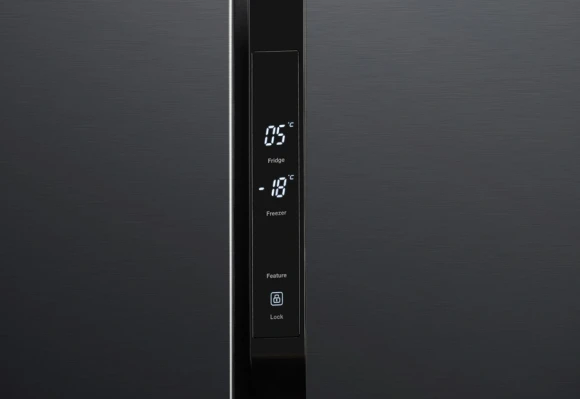 Холодильник Hyundai CS5003F 2-хкамерн. черная сталь инвертер Холодильник Hyundai CS5003F 2-хкамерн. черная сталь инвертер