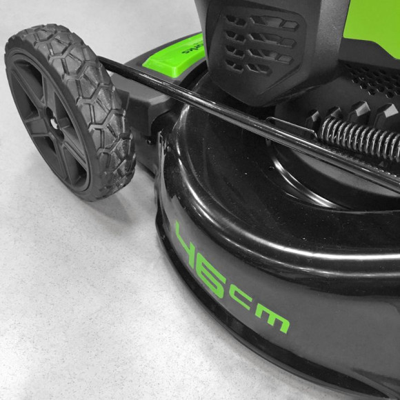 Газонокосилка роторная Greenworks GD40LM46SPK4 (2506807UB) Газонокосилка роторная Greenworks GD40LM46SPK4 (2506807UB)