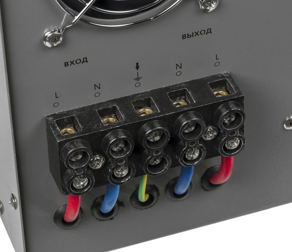 Стабилизатор напряжения Ресанта АСН-8000/1-Ц однофазный серый (63/6/7) Стабилизатор напряжения Ресанта АСН-8000/1-Ц однофазный серый (63/6/7)