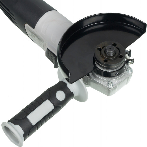 Углошлифовальная машина Ресанта УШМ-125/900 900Вт 11000об/мин рез.шпин.:M14 d=125мм (75/12/2)