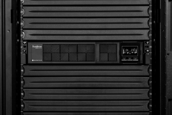 Источник бесперебойного питания Systeme Electriс SRV SRVSE1KRTI 900Вт 1000ВА черный