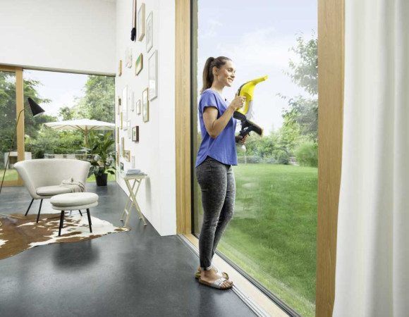 Мойщик окон Karcher WV 6 Plus шир.скреб.:280мм пит.:от аккум. желтый/черный Мойщик окон Karcher WV 6 Plus шир.скреб.:280мм пит.:от аккум. желтый/черный