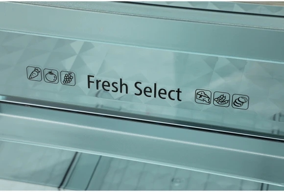 Холодильник Hitachi HRTN7489DF BBKCS 2-хкамерн. черный глянц. инвертер