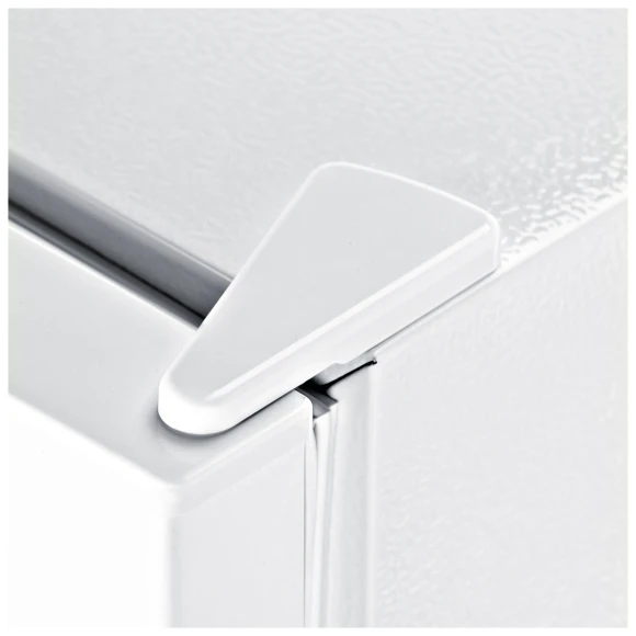 Холодильник Hyundai CT1551WT 2-хкамерн. белый Холодильник Hyundai CT1551WT 2-хкамерн. белый