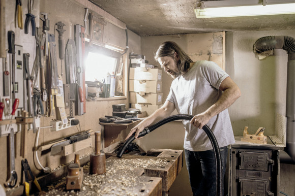 Строительный пылесос Karcher WD 5 S V-25/5/22 1100Вт (уборка: сухая/сбор воды) желтый