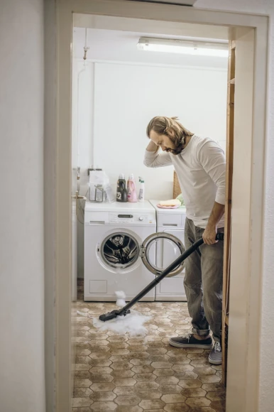 Строительный пылесос Karcher WD 5 S V-25/5/22 1100Вт (уборка: сухая/сбор воды) желтый