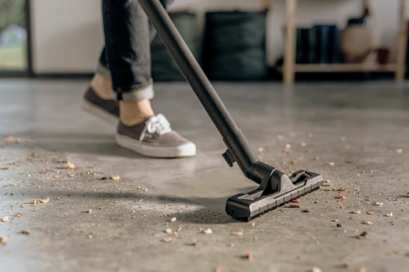 Строительный пылесос Karcher WD 2 Plus V-12/4/18 1000Вт (уборка: сухая/влажная/выдув/сбор воды) желтый Строительный пылесос Karcher WD 2 Plus V-12/4/18 1000Вт (уборка: сухая/влажная/выдув/сбор воды) желтый