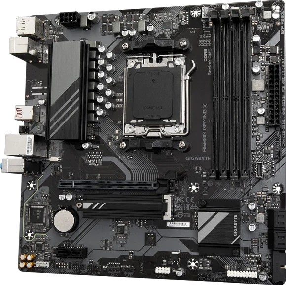 Материнская плата Gigabyte A620M GAMING X SocketAM5 AMD A620 4xDDR5 mATX AC`97 8ch(7.1) GbLAN RAID+HDMI+DP