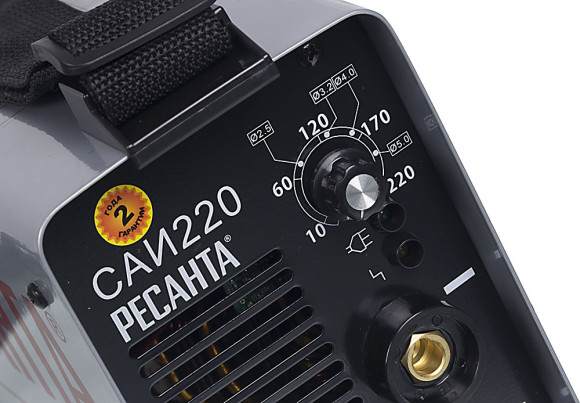 Сварочный аппарат Ресанта САИ-220 инвертор ММА DC 7.8кВт