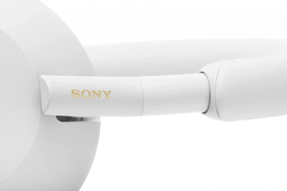 Гарнитура мониторные Sony WH-1000XM5 1.2м серебристый беспроводные bluetooth оголовье (WH-1000XM5/SC) Гарнитура мониторные Sony WH-1000XM5 1.2м серебристый беспроводные bluetooth оголовье (WH-1000XM5/SC)