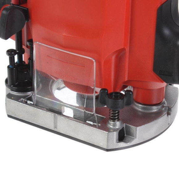Фрезер Makita M3601 900Вт 27000об/мин макс.ход:35мм Фрезер Makita M3601 900Вт 27000об/мин макс.ход:35мм