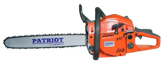Бензопила Patriot PT 4518 2100Вт 2.9л.с. дл.шины:18" (45cm) (220105550) Бензопила Patriot PT 4518 2100Вт 2.9л.с. дл.шины:18" (45cm) (220105550)