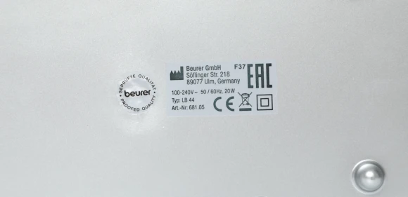 Увлажнитель воздуха Beurer LB44 25Вт (ультразвуковой) белый Увлажнитель воздуха Beurer LB44 25Вт (ультразвуковой) белый