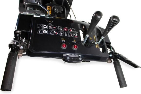 Снегоуборщик бензин. Champion ST662E 6.5л.с.