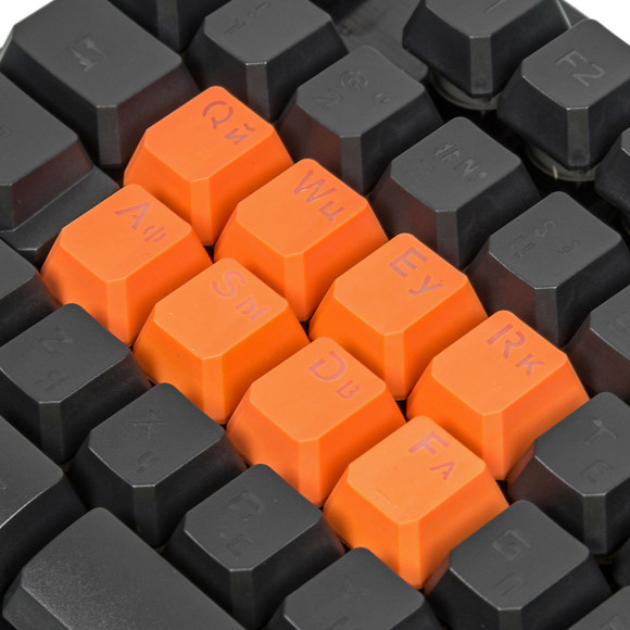 Клавиатура A4Tech B3370R черный USB Multimedia for gamer LED (подставка для запястий) кабель 1.8м