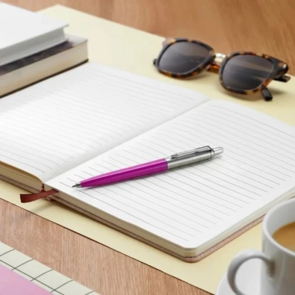 Ручка шариков. Parker Jotter Originals (2075996) Magenta M син. черн. блистер Ручка шариков. Parker Jotter Originals (2075996) Magenta M син. черн. блистер
